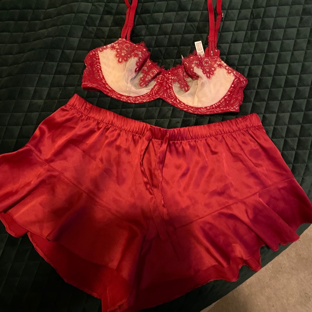 Victoria’s Secret Night set